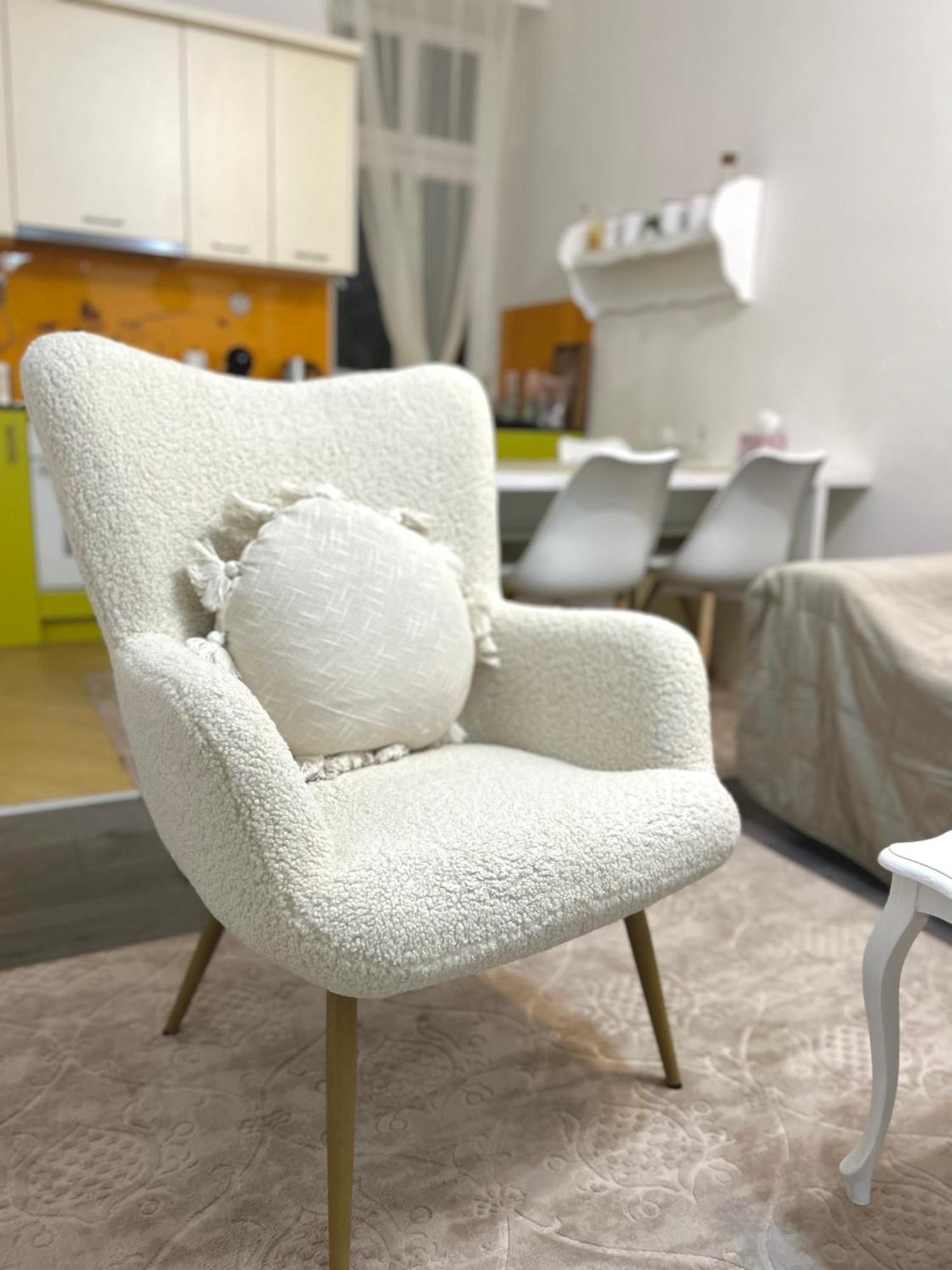 Main Street Retreat Apartment With Free Parking Sarajevo Bagian luar foto