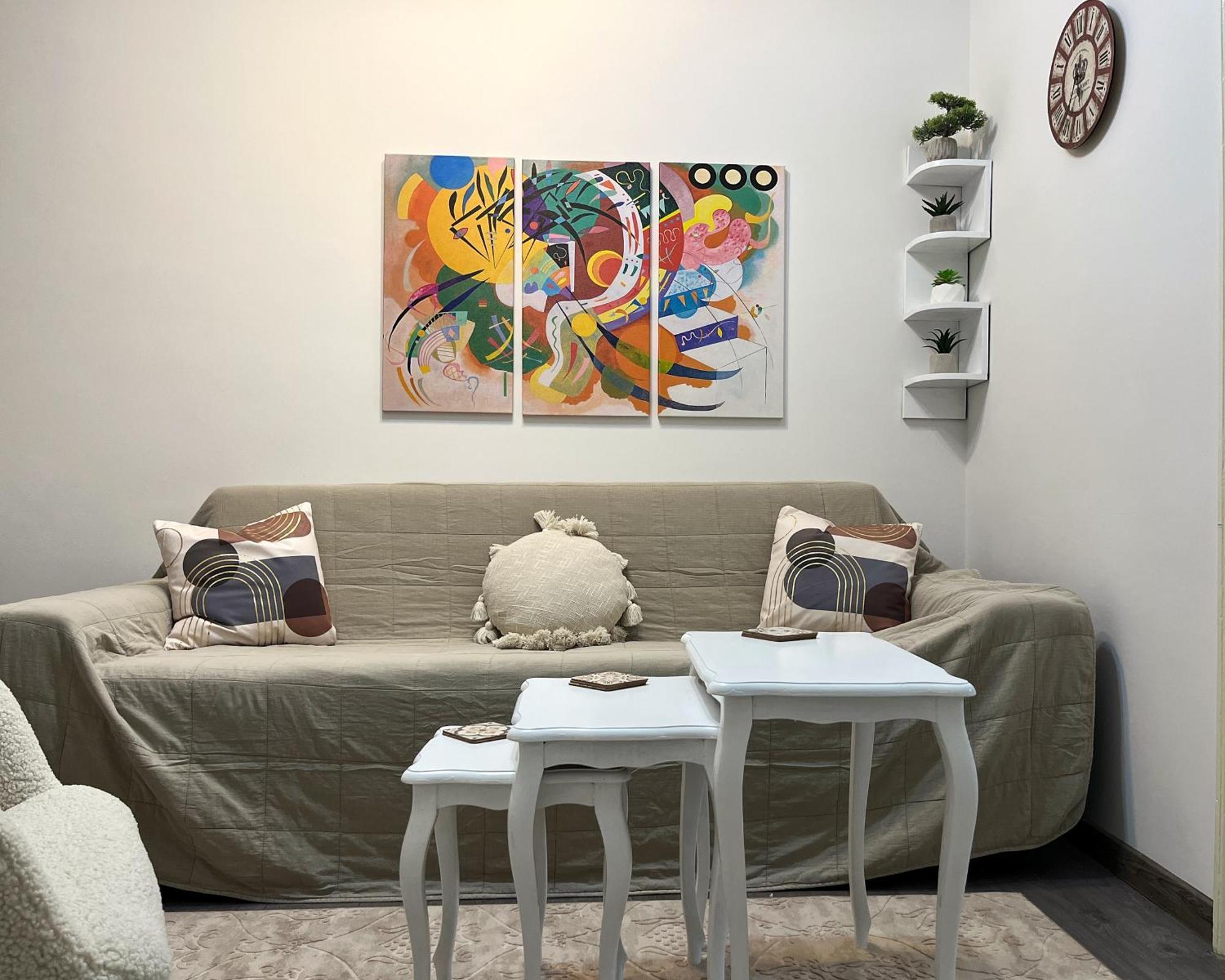 Main Street Retreat Apartment With Free Parking Sarajevo Bagian luar foto