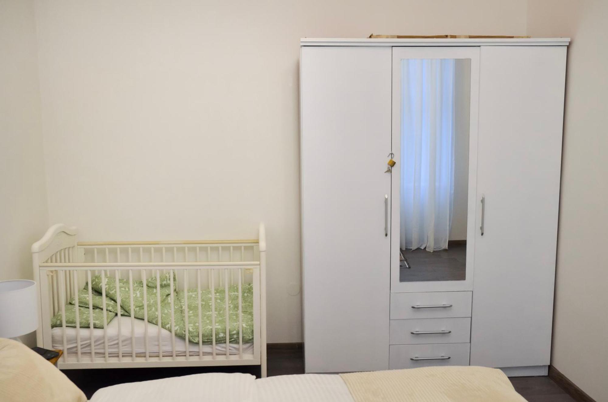 Main Street Retreat Apartment With Free Parking Sarajevo Bagian luar foto