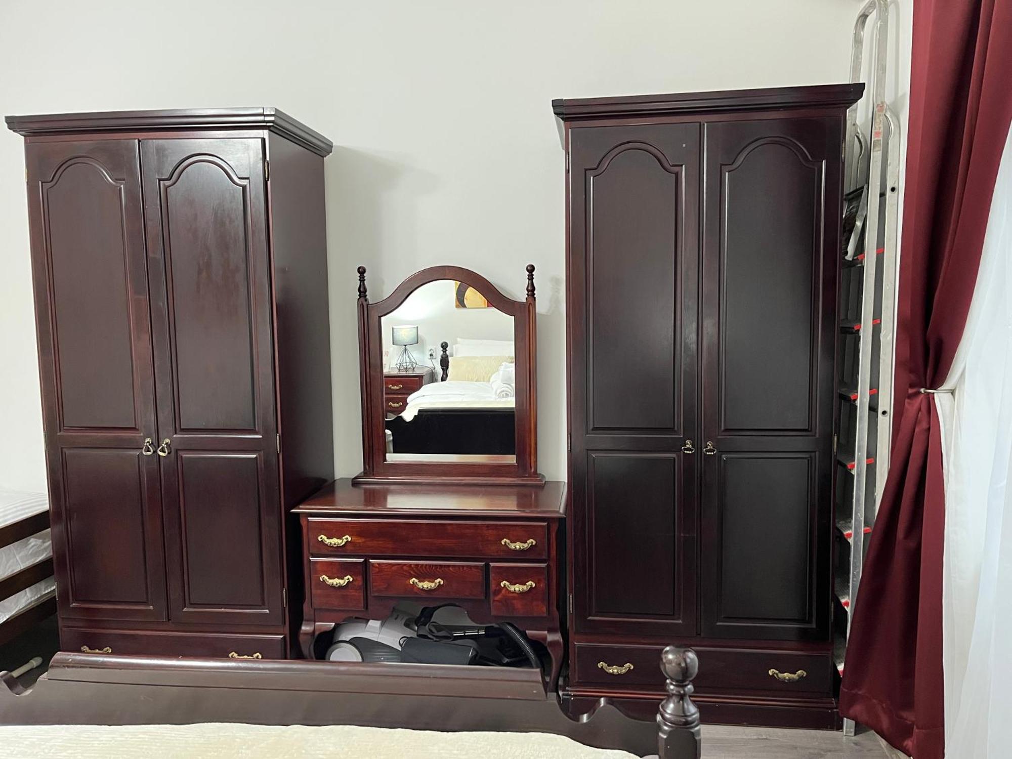 Main Street Retreat Apartment With Free Parking Sarajevo Bagian luar foto